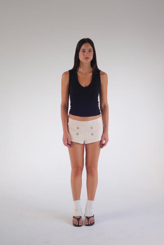 Paloma Short in Beis