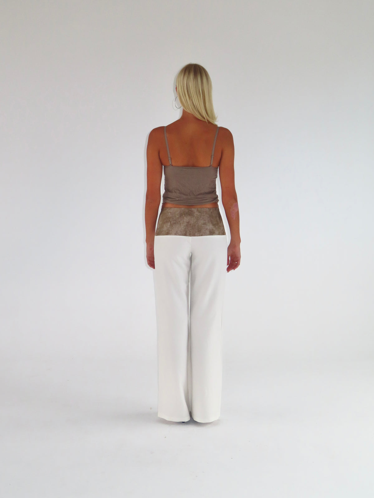 Selina Pant in White
